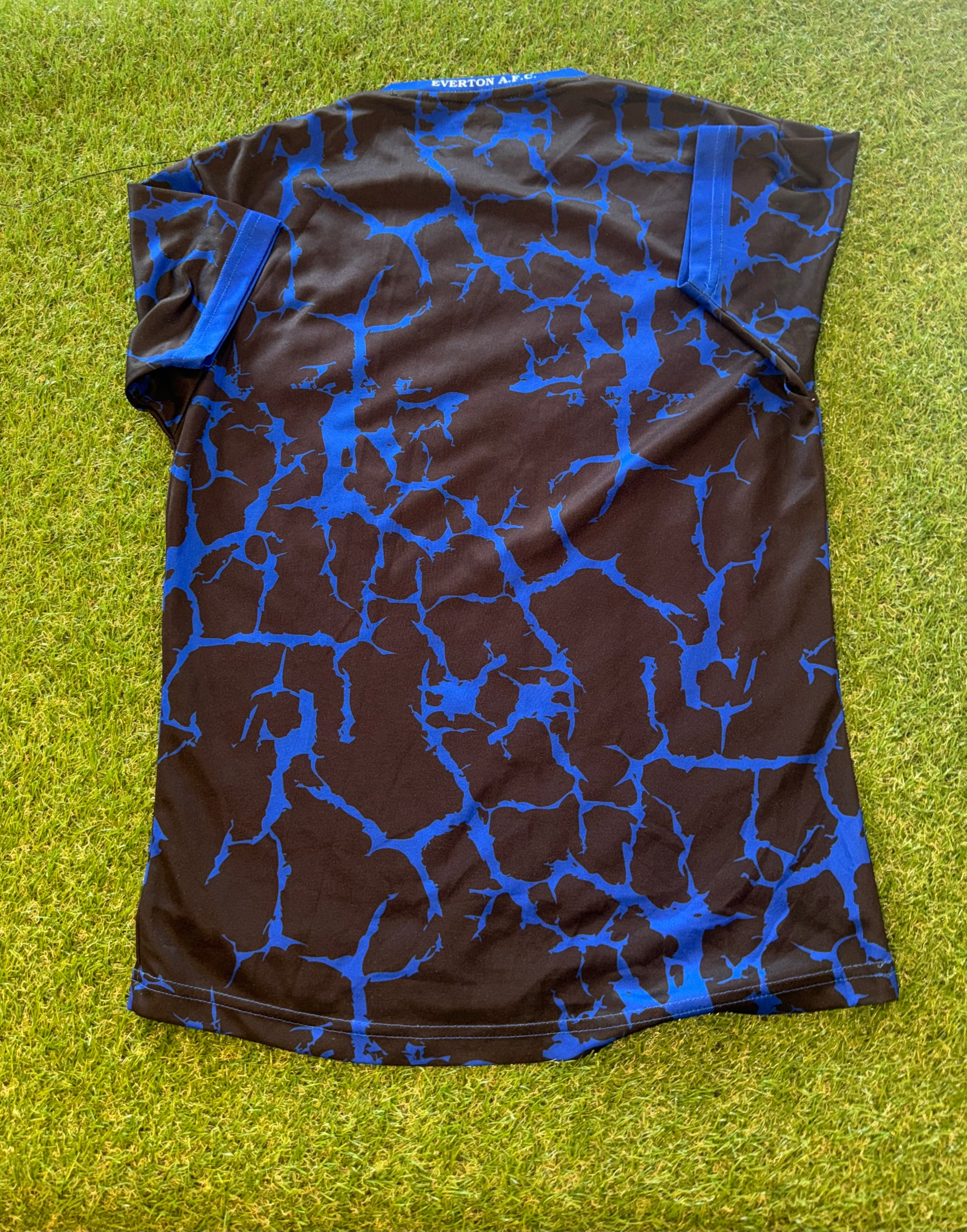 Everton AFC (Cork) Jersey - O’Neills Size Medium