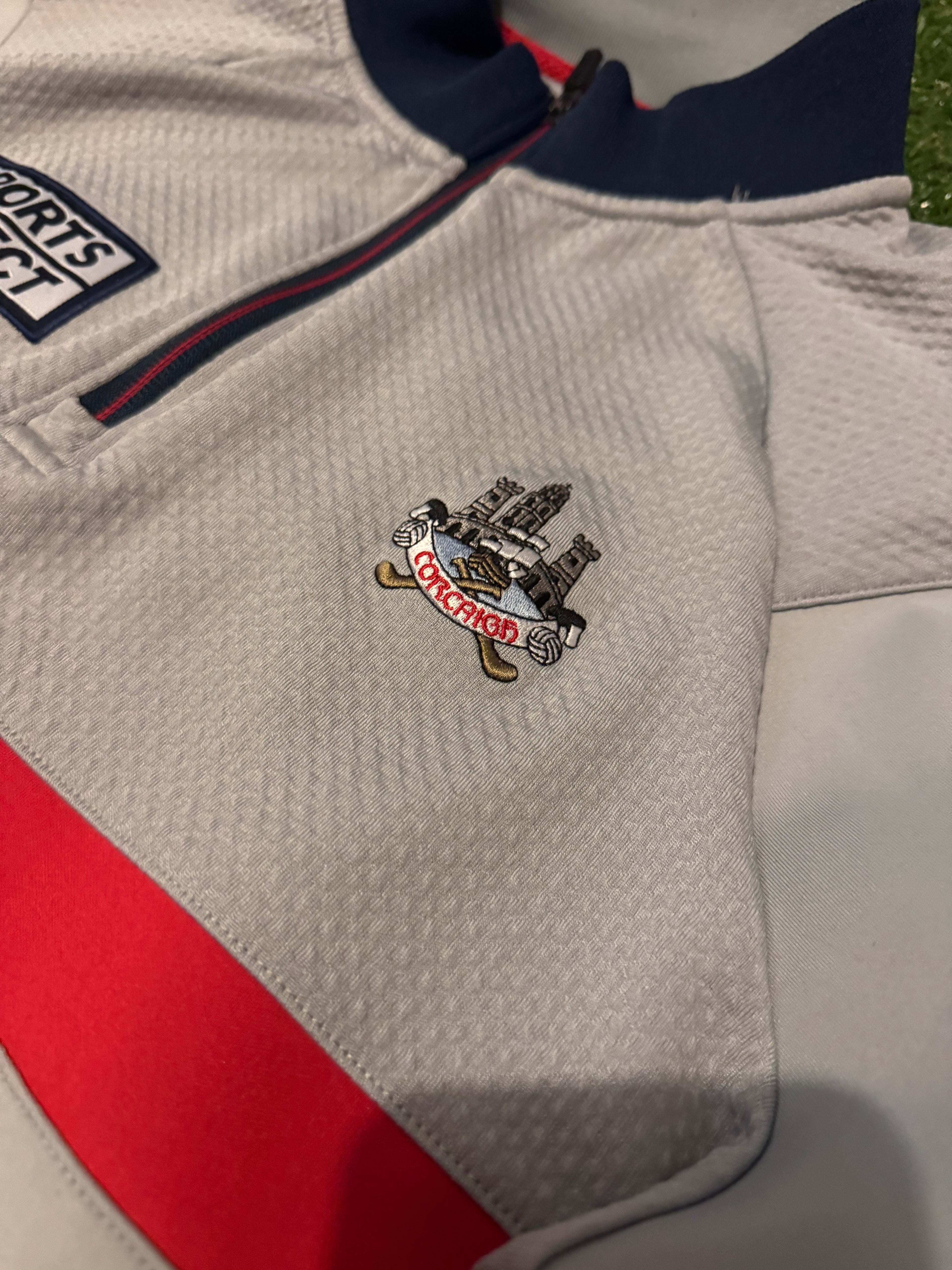 Cork GAA Half Zip - O’Neills - Size L
