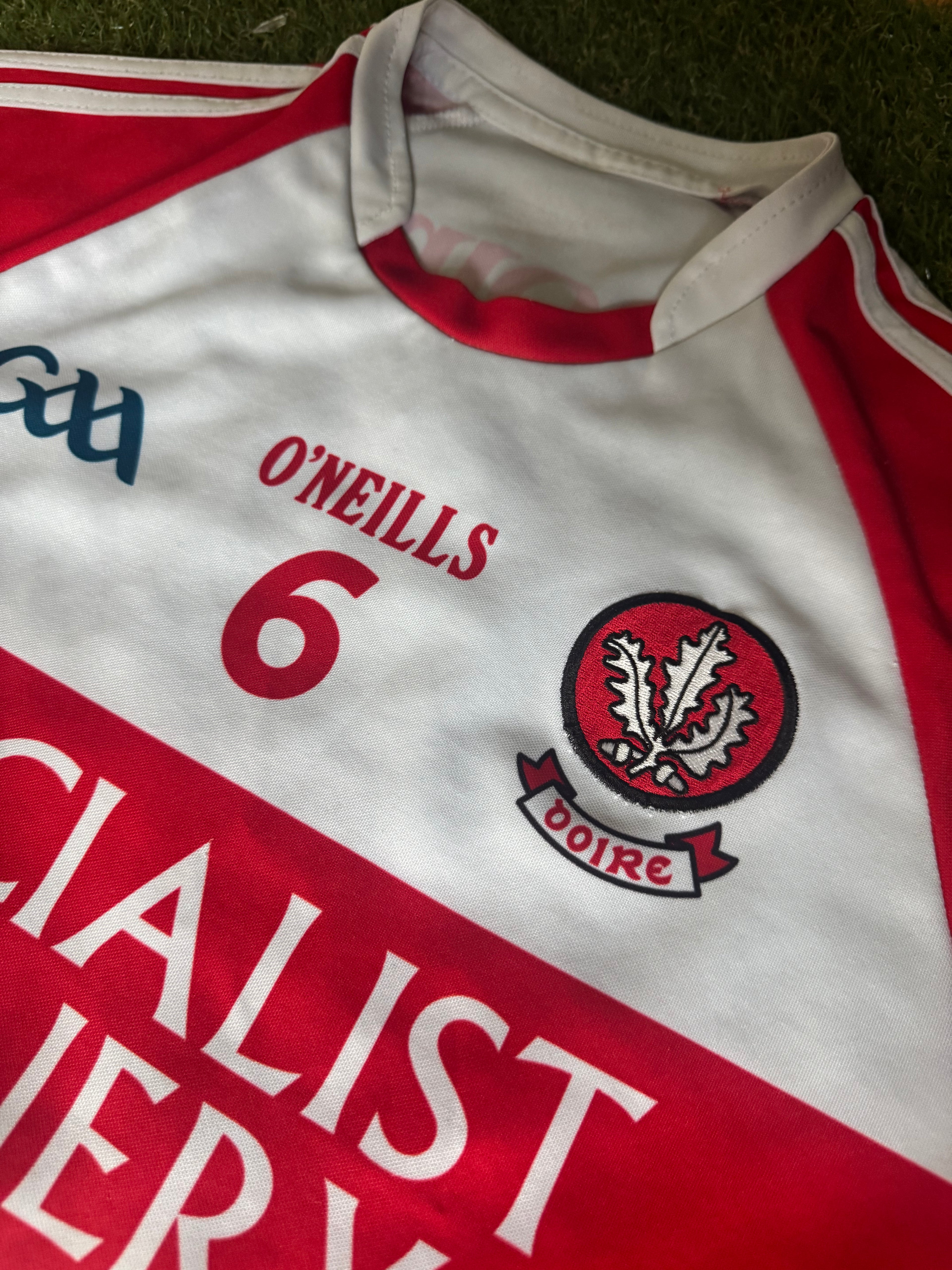 Derry GAA Jersey - O’Neills - Medium Tight Fit