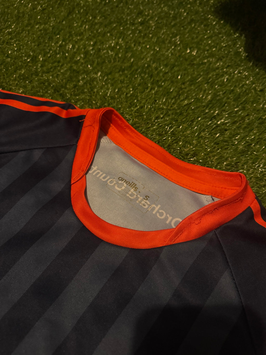 Armagh GAA Jersey - Size Small - O’Neills