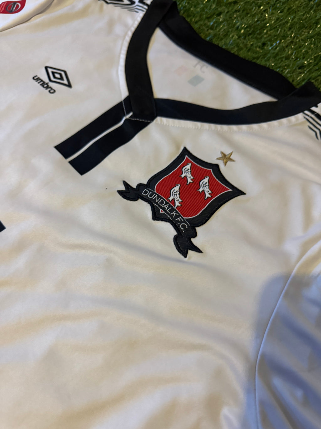Size Small Dundalk FC Jersey - Umbro