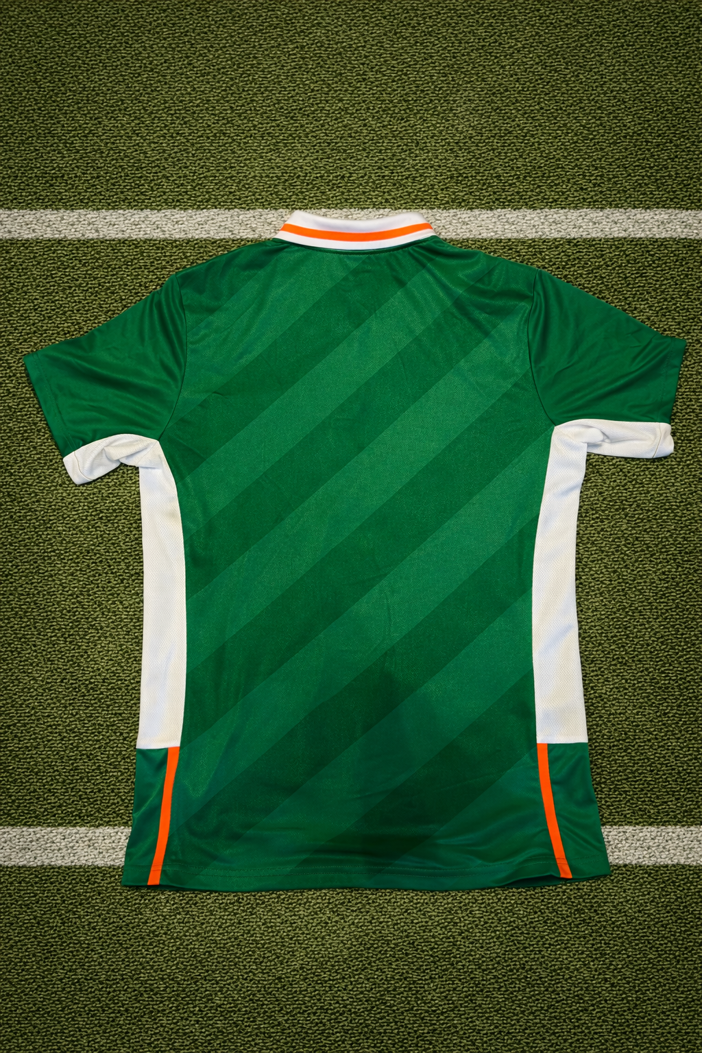 Umbro Ireland Euro 2016 Football Jersey / Shirt | Size XL