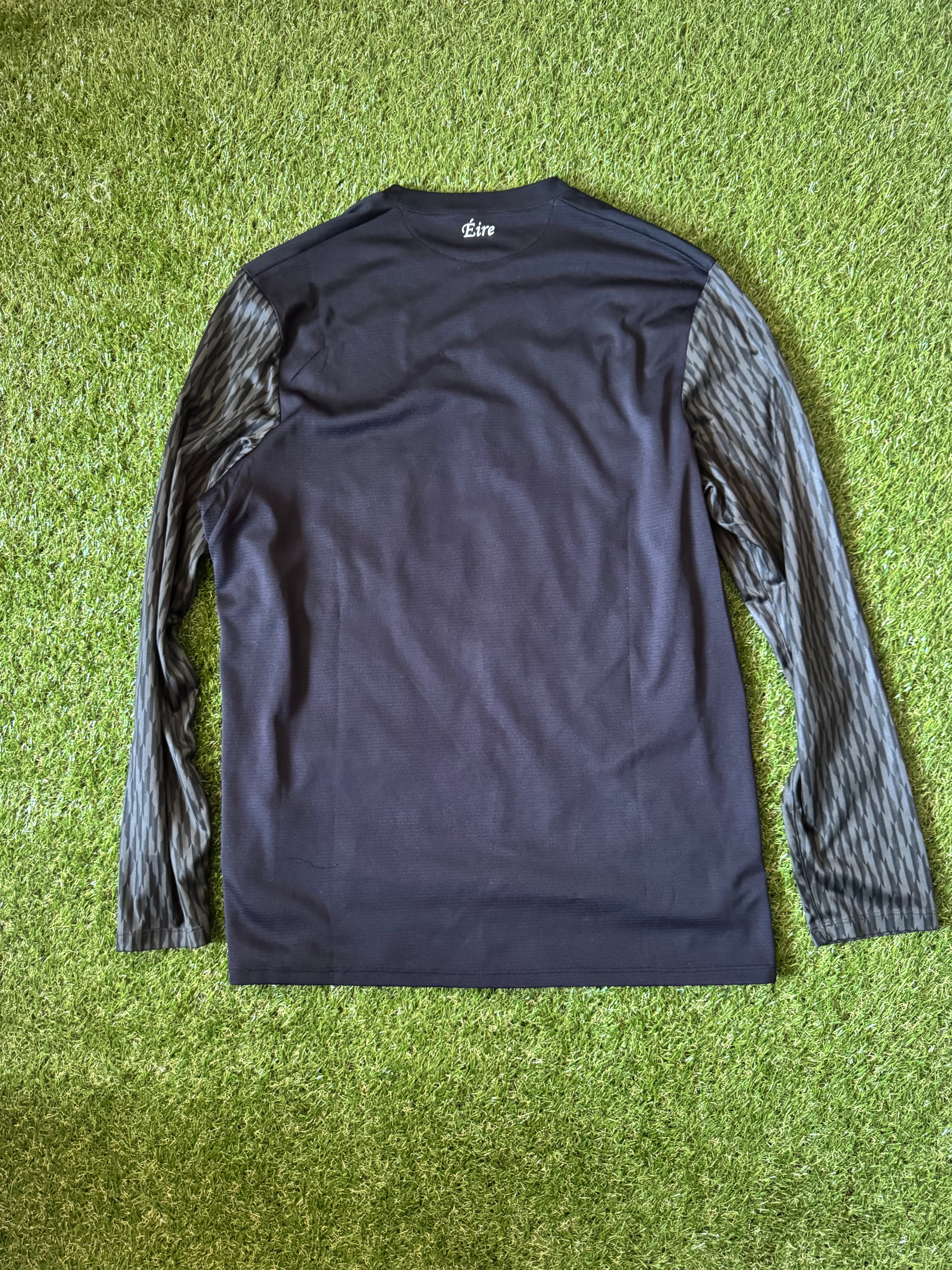 Ireland Football Goalkeeper Jersey | Size M - New Balance