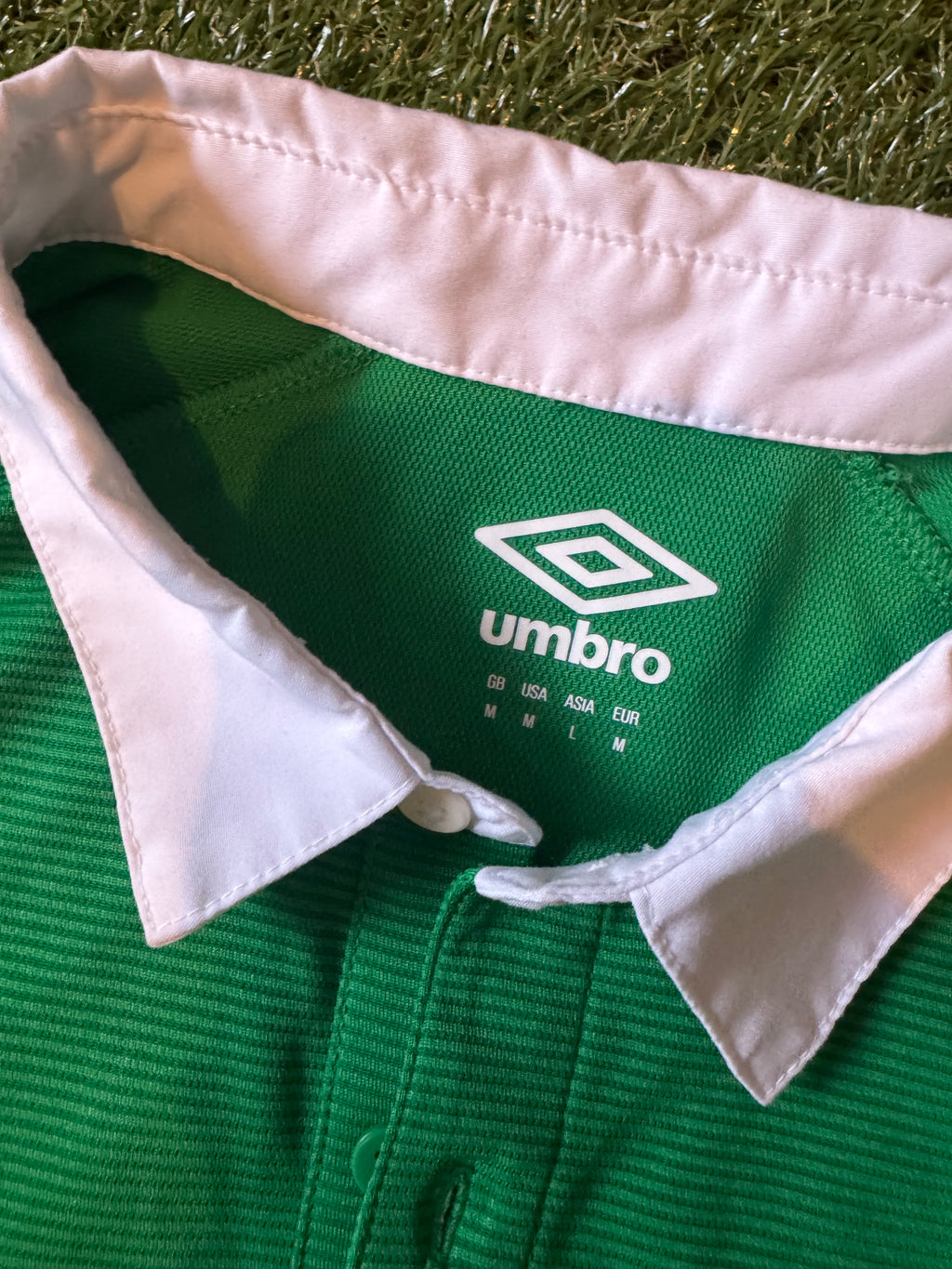 Ireland 2014 Football Jersey / Shirt | Size M - Umbro