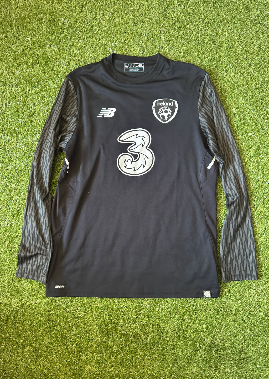 Ireland Football Goalkeeper Jersey | Size M - New Balance