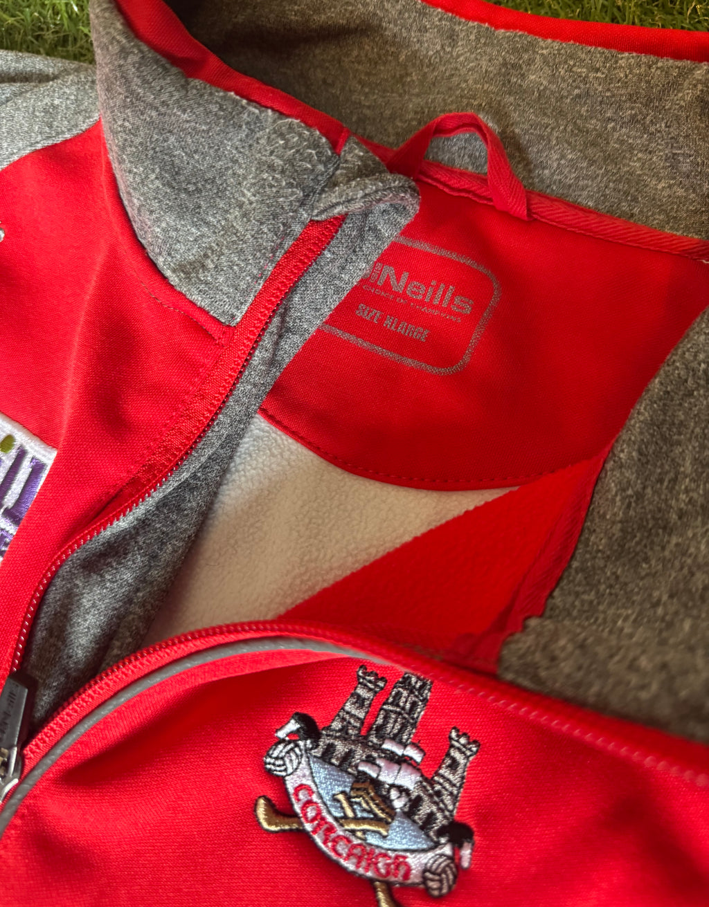 Cork GAA Size XL Half Zip - O’Neills