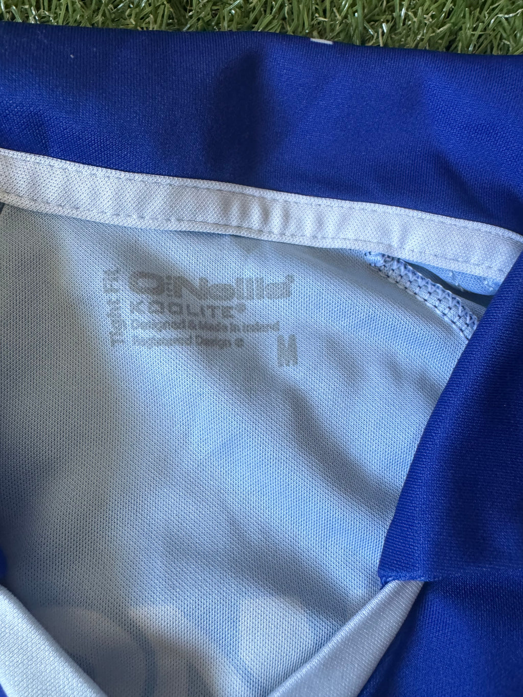 Laois GAA Jersey | Medium Tight Fit - O’Neills