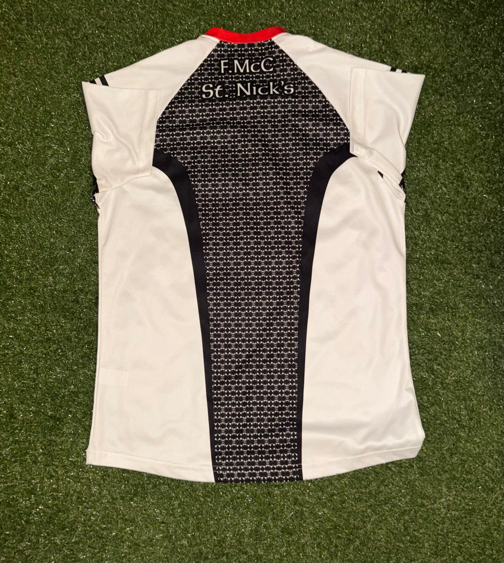 St Nicks GAA Jersey - 2XL Tight Fit
